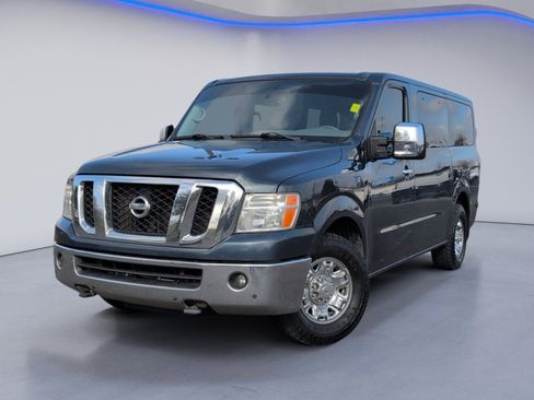 Used 2016 Nissan NV 3500 SL image 2