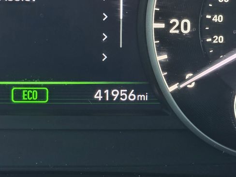 Used 2019 Genesis G90 5.0 Ultimate image 33