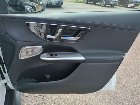 Certified 2026 Mercedes-Benz GLC 300 4MATIC image 34