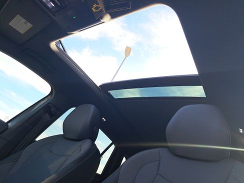 New 2026 Volkswagen Tiguan SE R-Line image 26