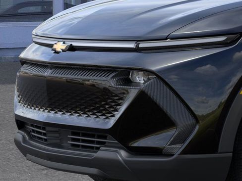 New 2026 Chevrolet Equinox EV LT image 15