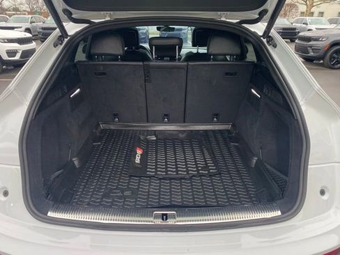 Used 2023 Audi SQ5 Prestige image 12