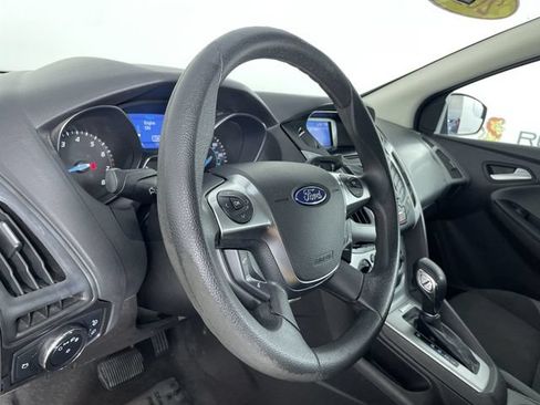 Used 2013 Ford Focus SE FWD image 26