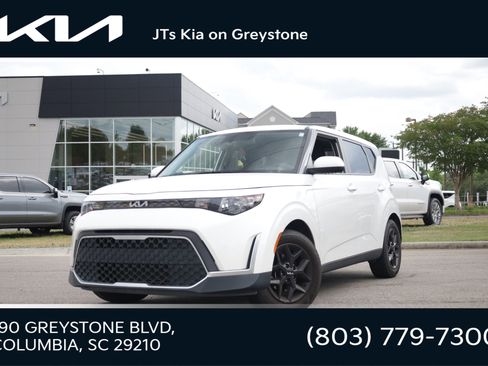 Used 2023 Kia Soul LX w/ LX Technology Package FWD image 1
