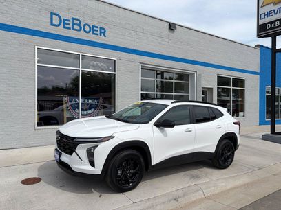 New 2026 Chevrolet Trax LT w/ Midnight Edition