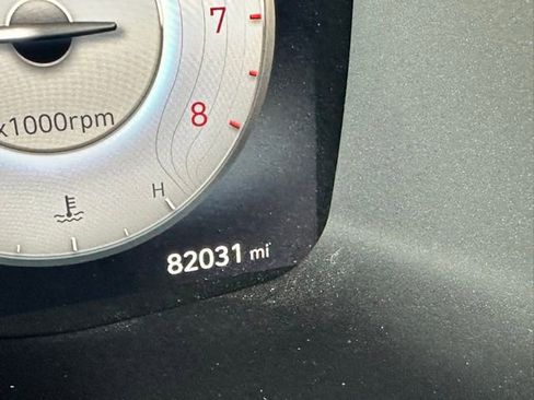 Used 2021 Hyundai Santa Fe Limited w/ Cargo Package image 14