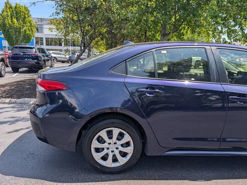 Used 2024 Toyota Corolla LE FWD image 8