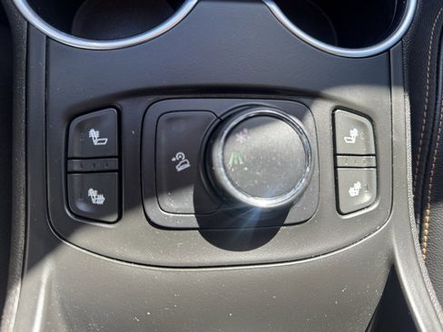 Used 2018 GMC Terrain SLT image 15