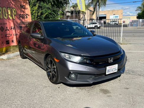 Used 2019 Honda Civic Sport image 4