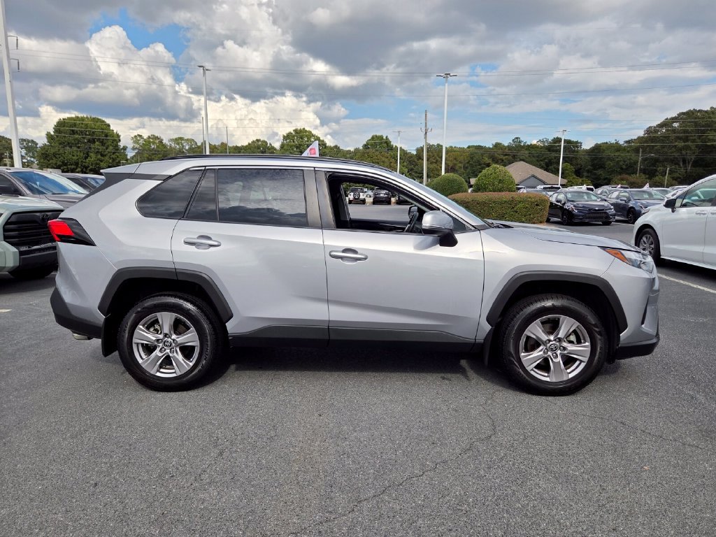 Certified 2022 Toyota RAV4 XLE FWD image 14