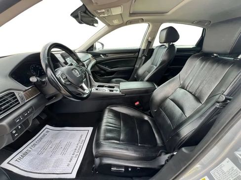 Used 2022 Honda Accord Touring image 10