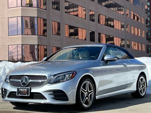 Used 2023 Mercedes-Benz C 300 4MATIC Cabriolet image 3