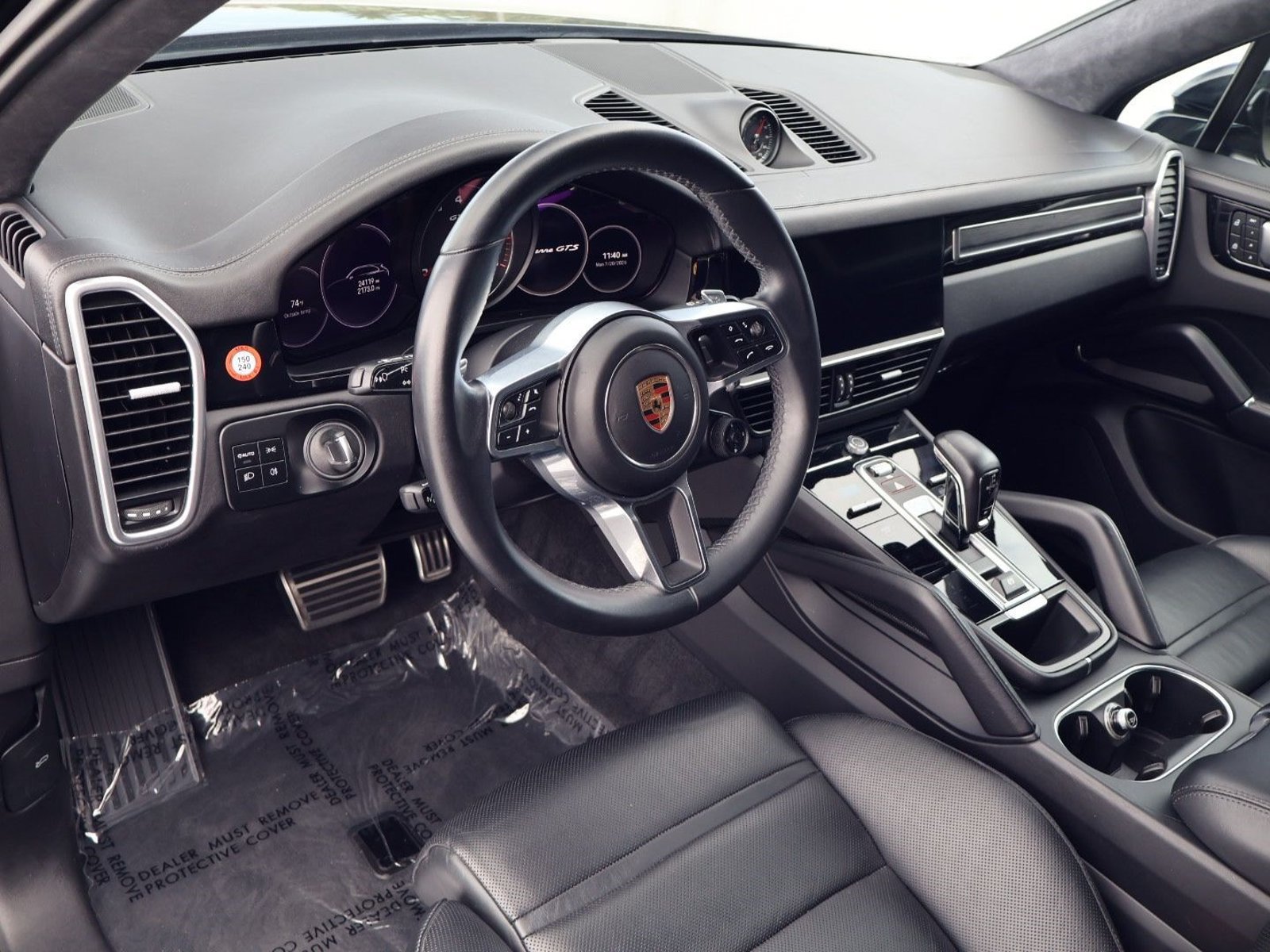 Used 2023 Porsche Cayenne GTS w/ Premium Package Plus AWD/4WD image 4