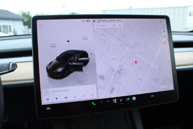 Used 2025 Tesla Model Y Long Range RWD image 24