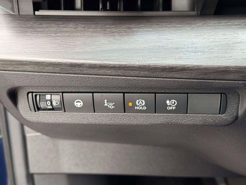 Certified 2024 Nissan Ariya AWD image 20