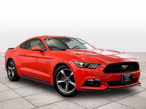 Used 2016 Ford Mustang Coupe w/ Equipment Group 051A RWD image 2