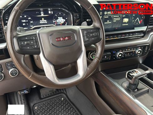 Used 2022 GMC Sierra 1500 SLT AWD/4WD image 18
