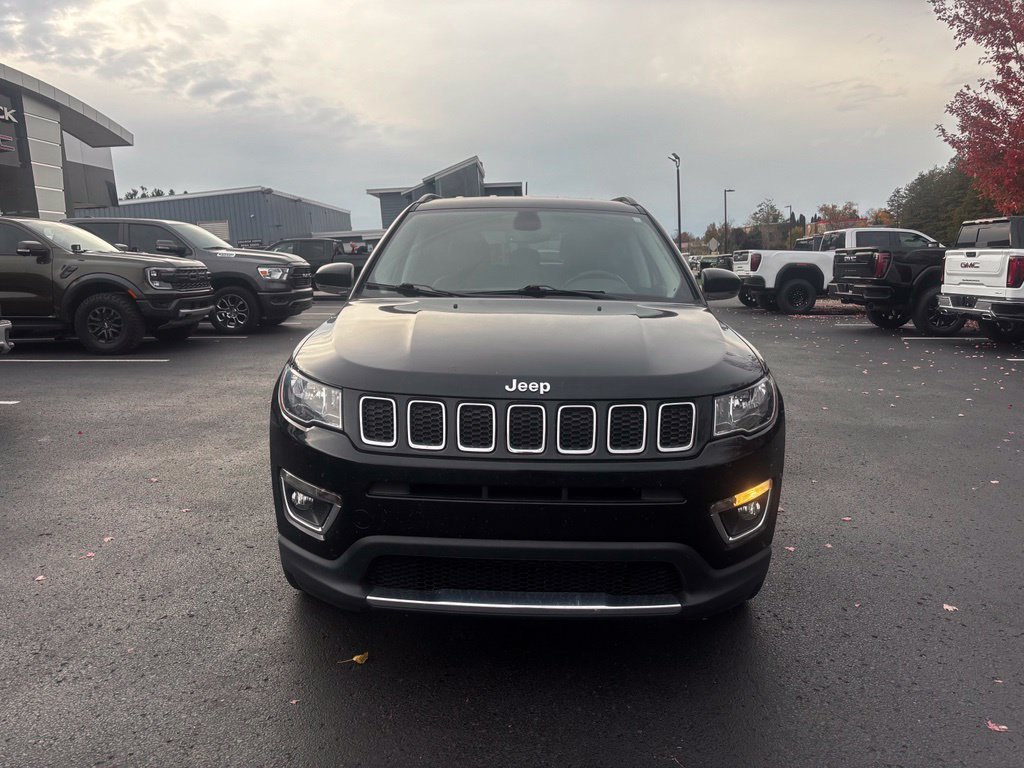 Used 2020 Jeep Compass Limited AWD/4WD image 3