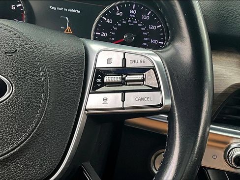 Used 2020 Kia Telluride SX w/ Towing Package FWD image 11
