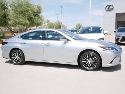 Certified 2025 Lexus ES 350 w/ Premium Package FWD image 13