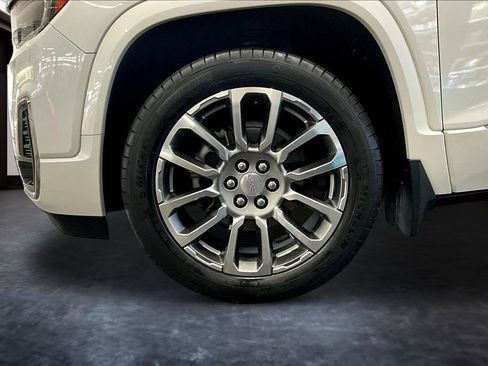 Used 2023 GMC Acadia Denali w/ Denali Ultimate Package AWD/4WD image 35