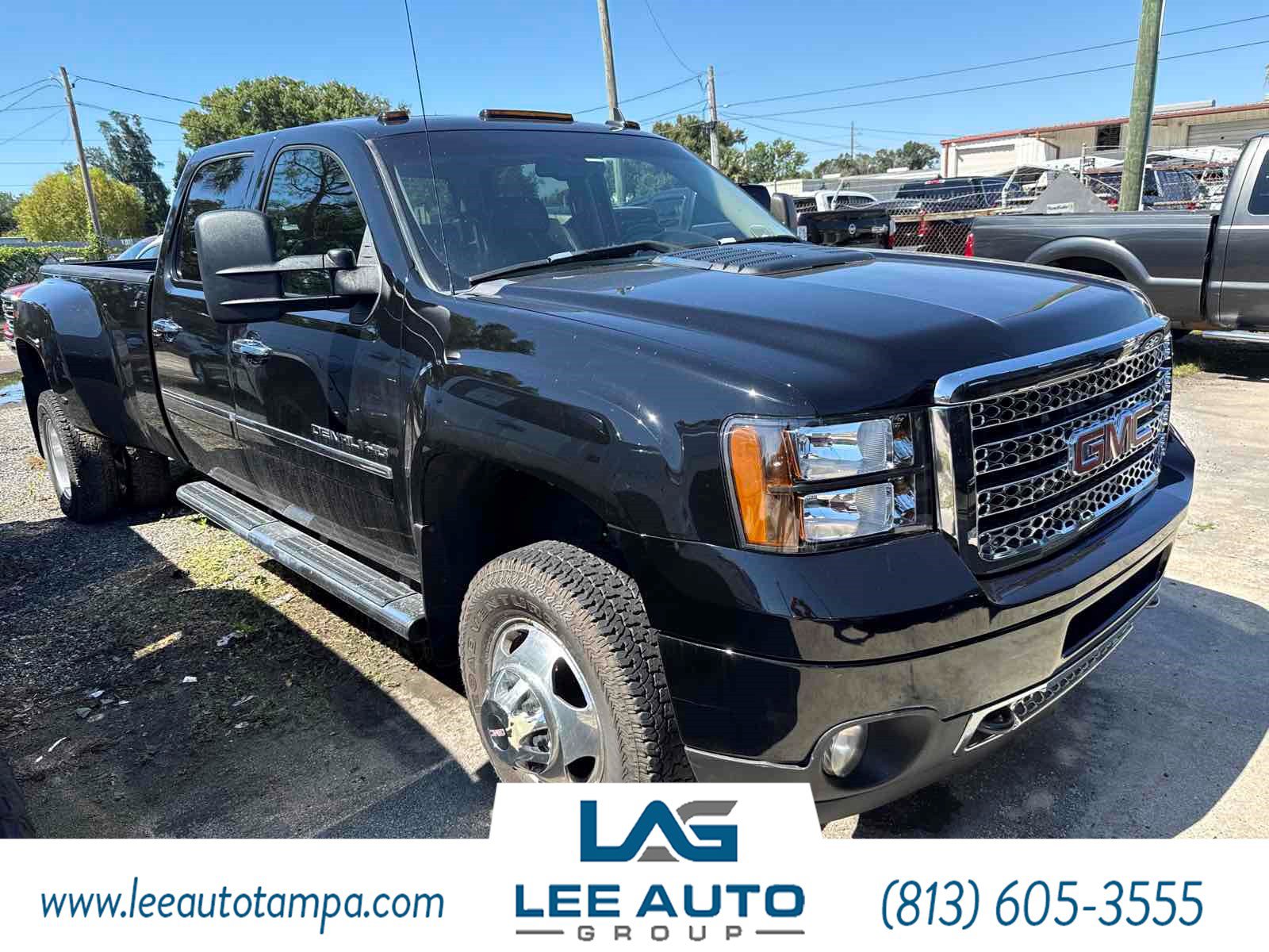 Used 2014 GMC Sierra 3500 Denali AWD/4WD image 2