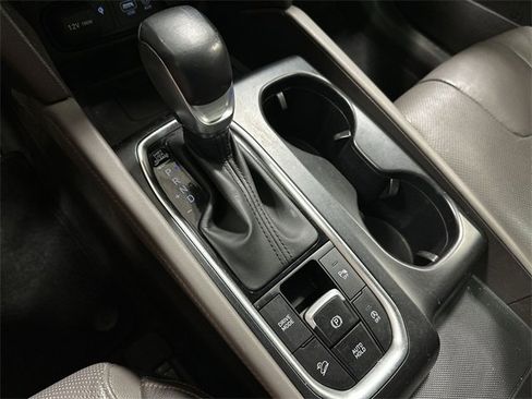 Used 2020 Hyundai Santa Fe SEL image 38
