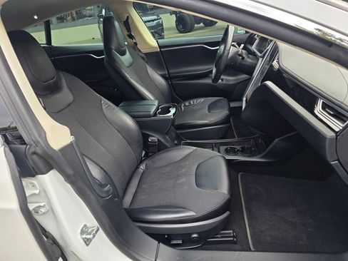 Used 2013 Tesla Model S image 17