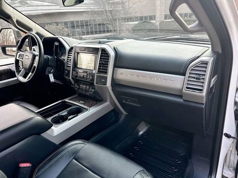 Certified 2017 Ford F250 Lariat w/ Chrome Package image 10