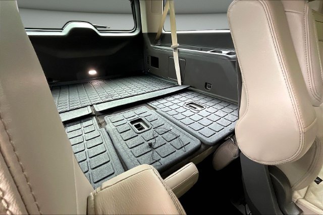 Used 2023 Lincoln Navigator L Reserve AWD/4WD image 28