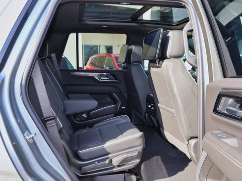 New 2026 GMC Yukon Elevation w/ Elevation Premium Package image 38