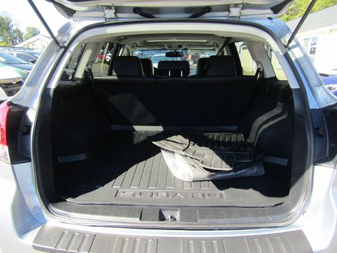 Used 2012 Subaru Outback 2.5i Limited image 13