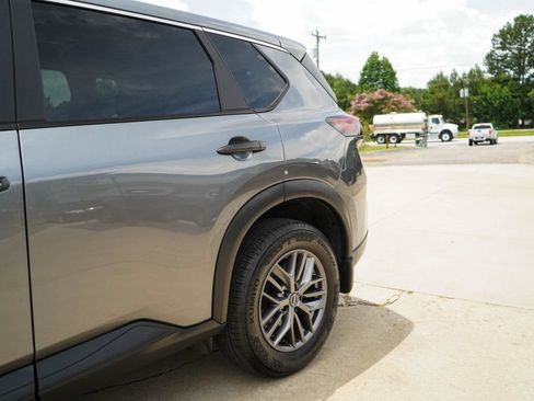 Used 2026 Nissan Rogue S FWD image 21