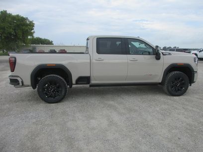 New 2026 GMC Sierra 2500 AT4 w/ AT4 Premium Plus Package