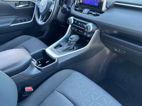 Used 2025 Toyota RAV4 XLE w/ Weather Package image 32
