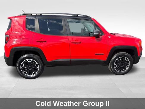 Used 2017 Jeep Renegade Trailhawk AWD/4WD image 7