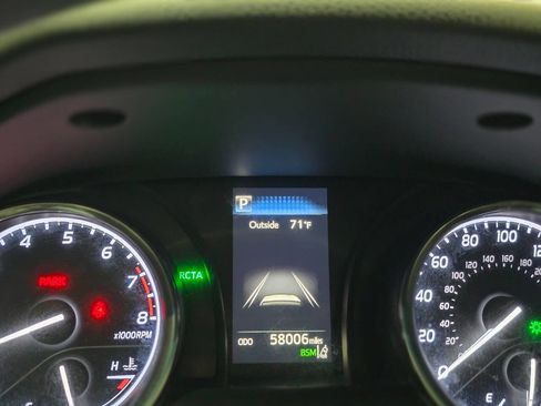 Used 2018 Toyota Camry LE w/ Convenience Package image 16