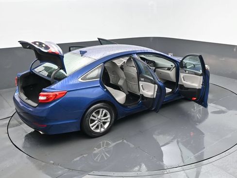 Used 2017 Hyundai Sonata SE FWD image 25