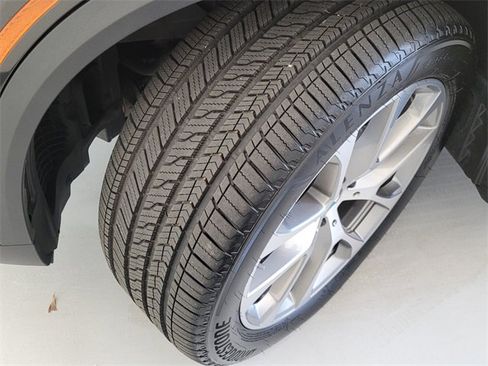 Used 2021 BMW X5 xDrive40i w/ Premium Package 2 image 28