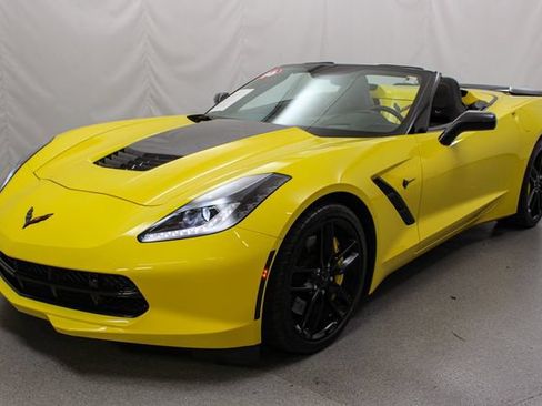 Used 2016 Chevrolet Corvette Stingray Convertible w/ 2LT Preferred Equipment Group RWD image 6