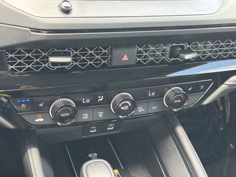 Used 2024 Honda Accord Touring image 23