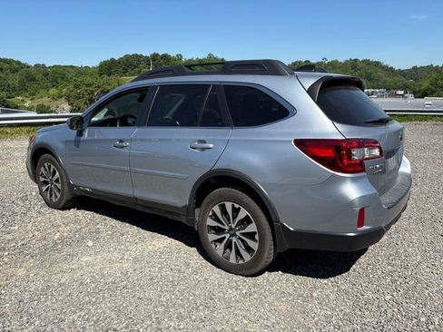 Used 2016 Subaru Outback 3.6R Limited AWD/4WD image 3