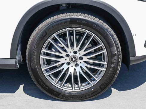 Certified 2026 Mercedes-Benz GLC 300 4MATIC image 9