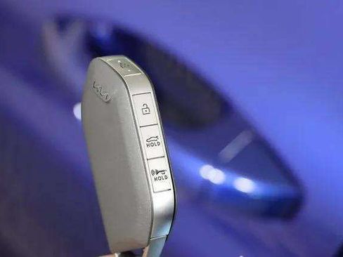 Used 2025 Kia K5 EX FWD image 47