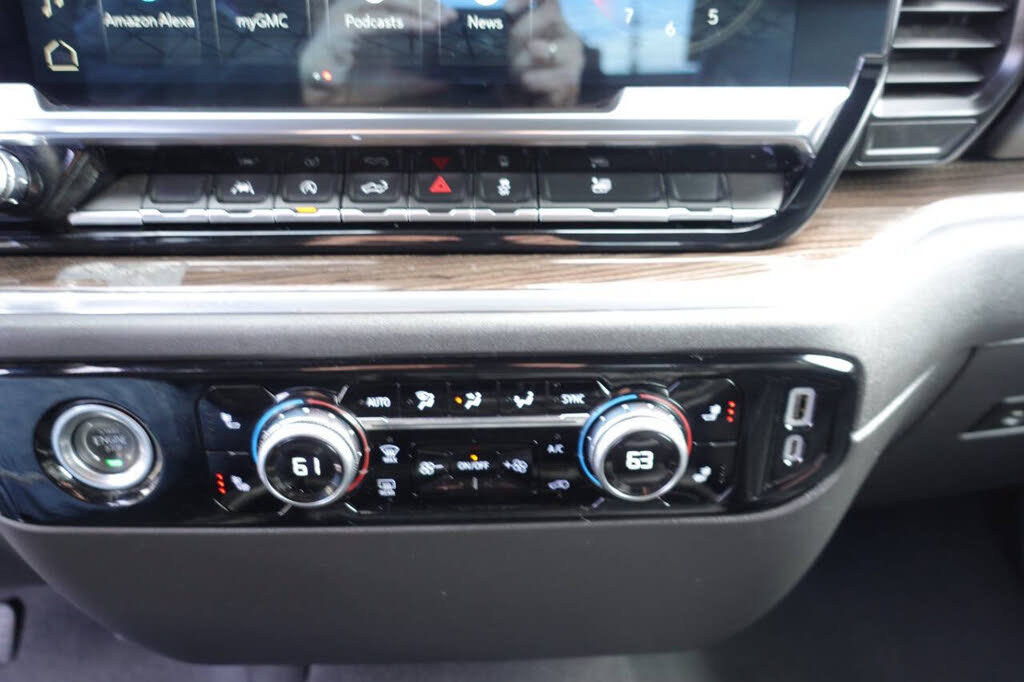 Used 2024 GMC Sierra 1500 Elevation AWD/4WD image 43