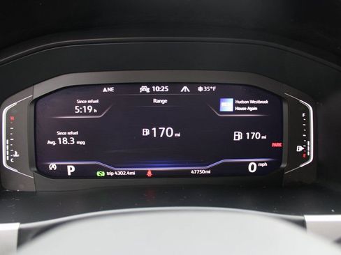 Used 2022 Volkswagen Atlas Cross Sport SE image 14