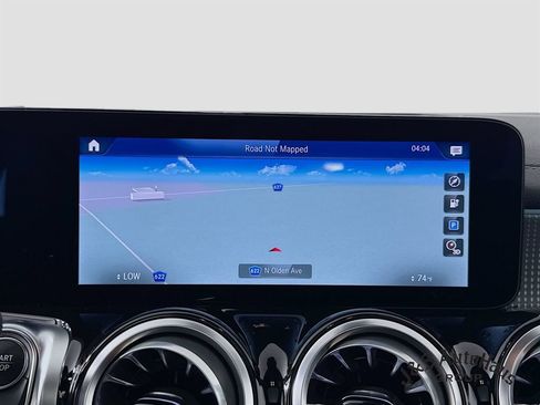 Used 2023 Mercedes-Benz EQB 350 4MATIC SUV image 19