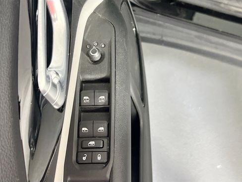 Used 2022 Jeep Compass Limited AWD/4WD image 17