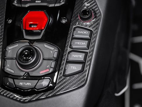 Used 2021 Lamborghini Aventador SVJ AWD/4WD image 50