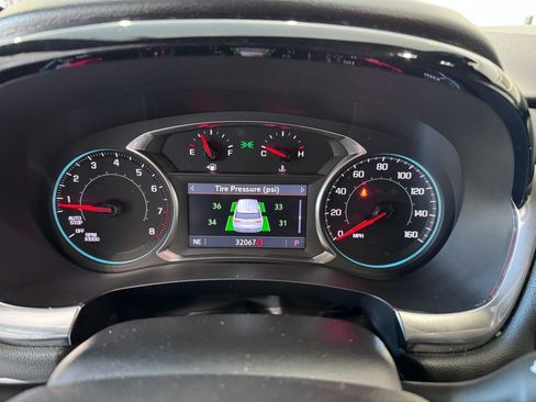 Certified 2023 Chevrolet Traverse LT AWD/4WD image 17